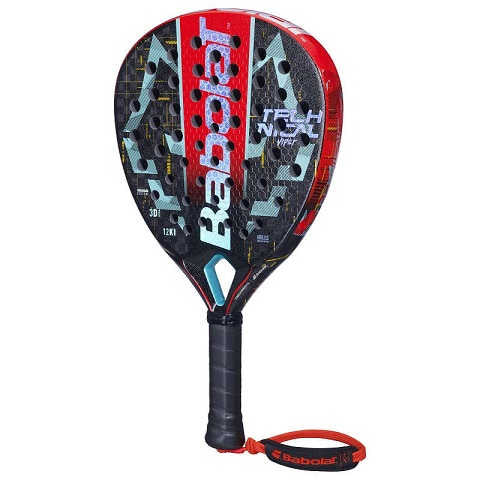 Padelschläger Babolat Technical Viper Juan Lebron (Express Lieferung)BESCHREIBUNG


Wendig, kämpferisch, spektakulär – so könnten die Adjektive lauten, die „El Lobo“ beschreiben. Wenn die Nummer 1 der Welt etwas Besonderes ist, dann iSport und Außenbereich, Soft-TennisPadel MarktBabolatPadelschläger Babolat Technical Viper Juan Lebron (Express Lieferung)