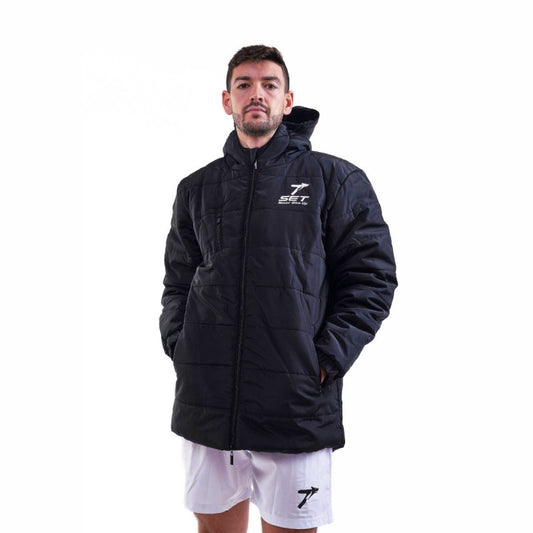 LUXE-SCHWARZE PARKA